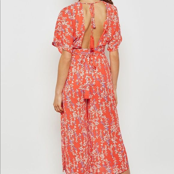 Moon River Pants - Moon River Floral Backless Jumpsuit Large